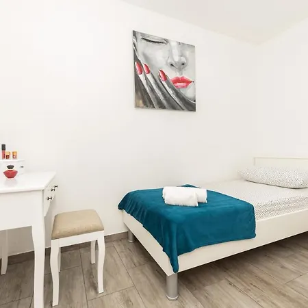 Dalija Apartment Makarska